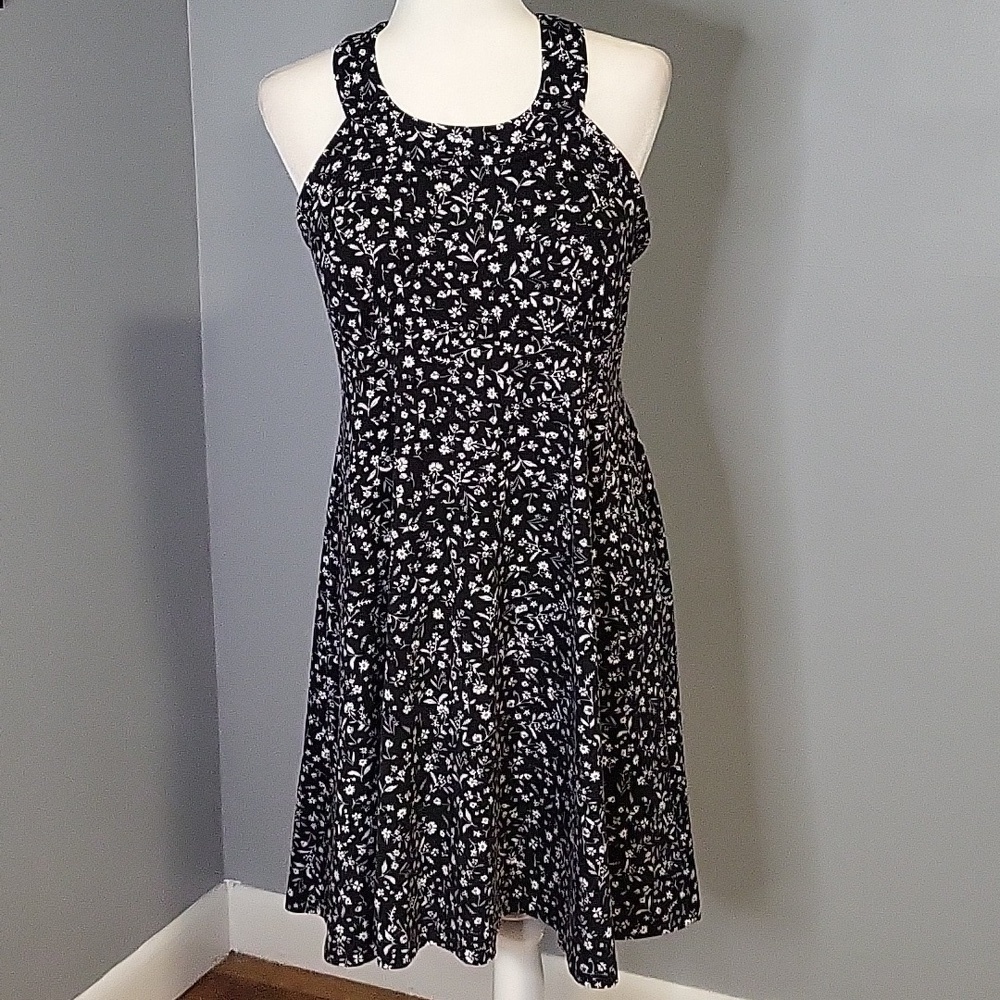 Krimson Klover Black White Floral Padded Shelf Bra Hidden Pocket Sundres Size L